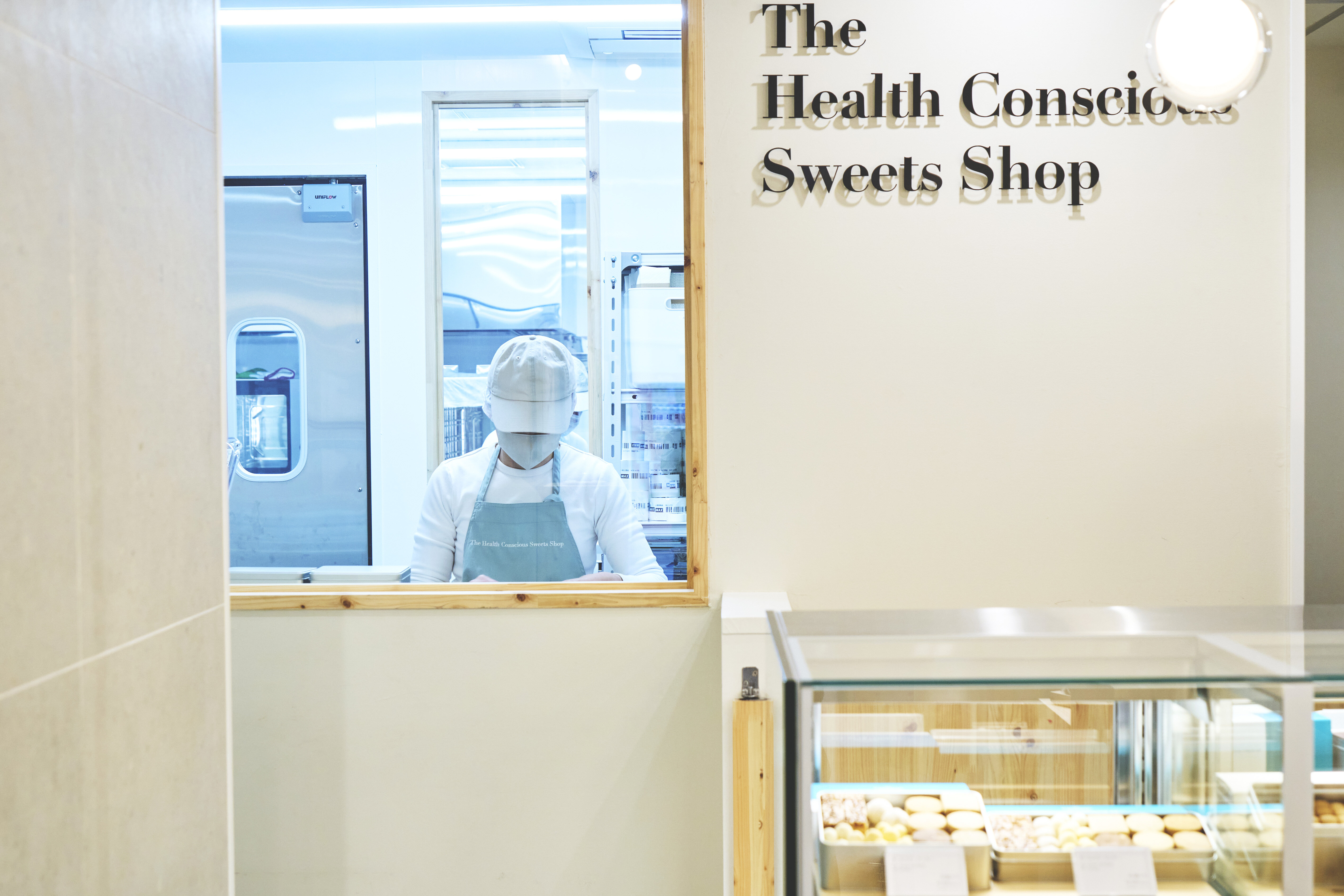 The Health Conscious Sweets Shop ユニフォーム